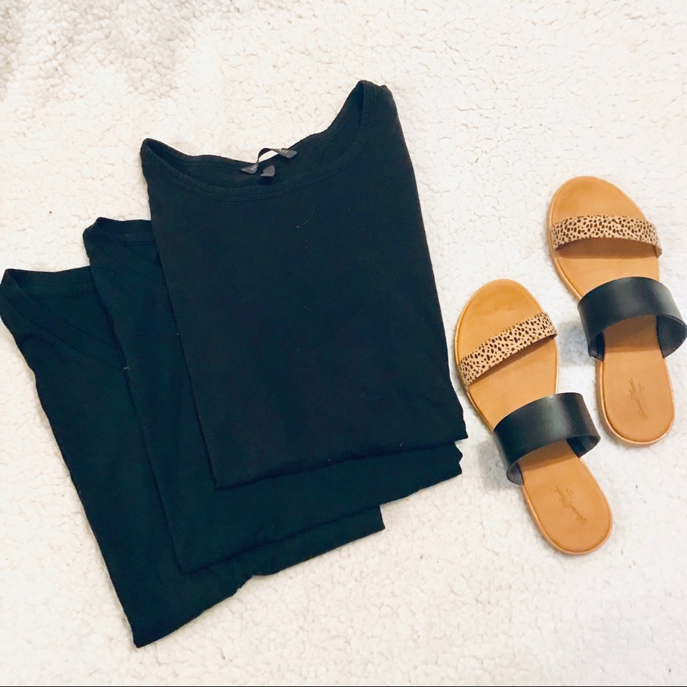 Closet Staple Black T-shirt Bundle - Picture 3 of 6